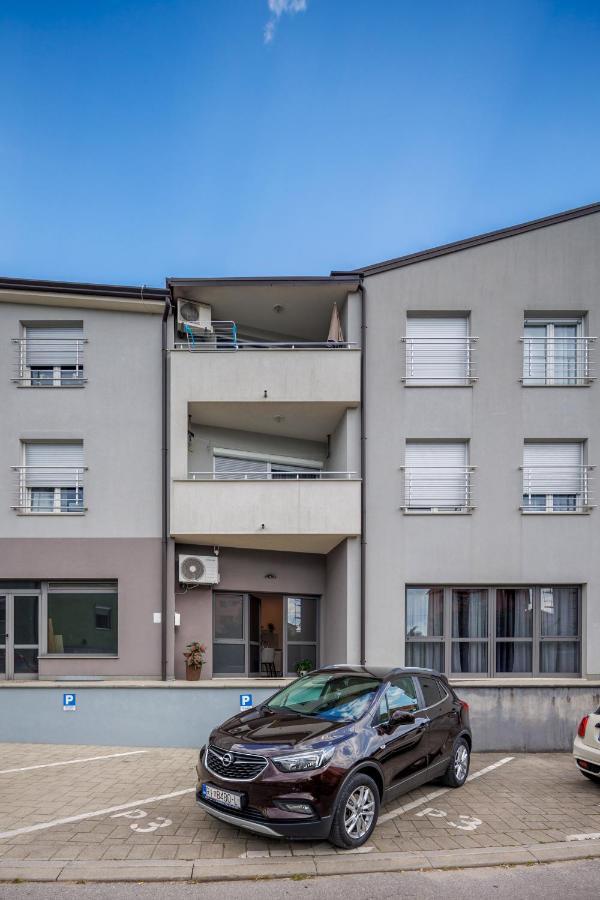 Appartement Terra 5 Deluxe On The Ground Floor With Private Parking *