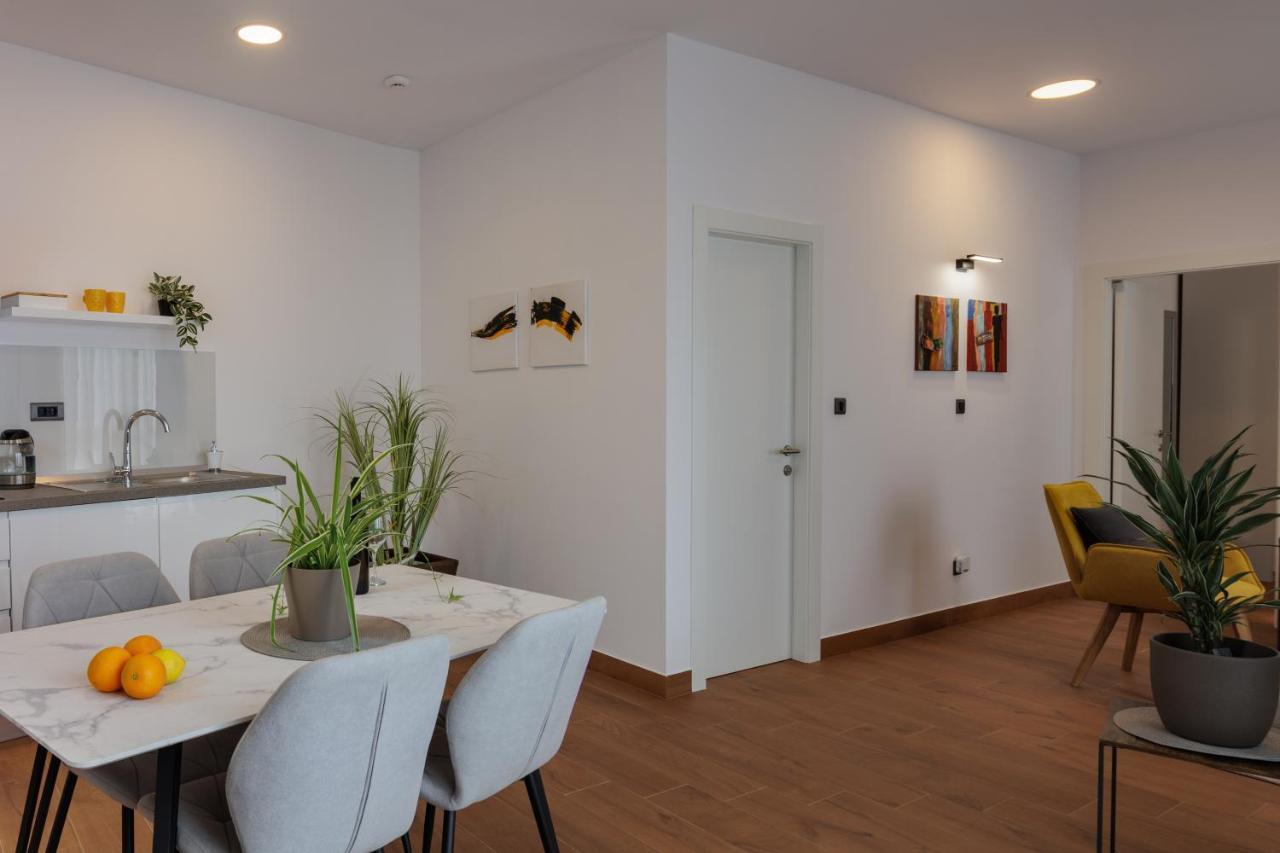 Terra 5 Deluxe On The Ground Floor With Private Parking Rijeka